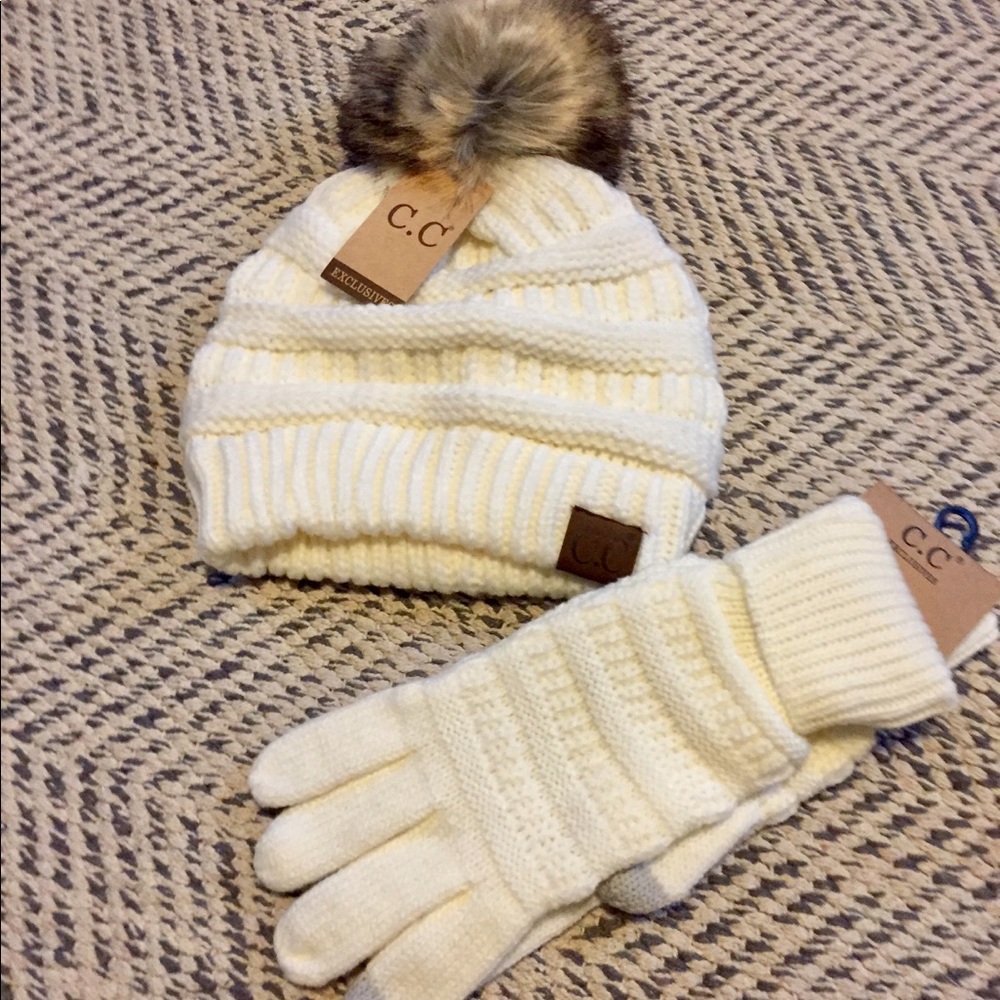 Hat and Gloves Set!
